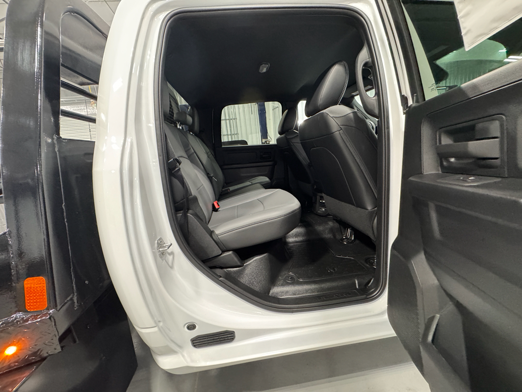 2025 Ram 4500 Tradesman photo 11