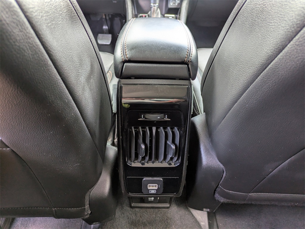 2022 Jeep Compass Limited photo 13