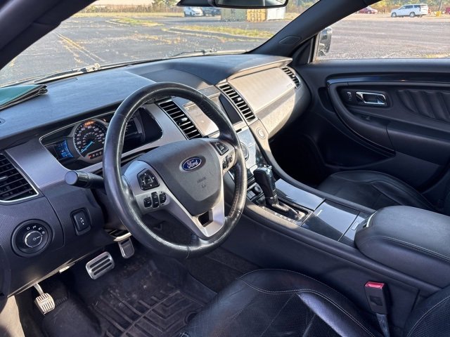 2016 Ford Taurus SHO photo 6
