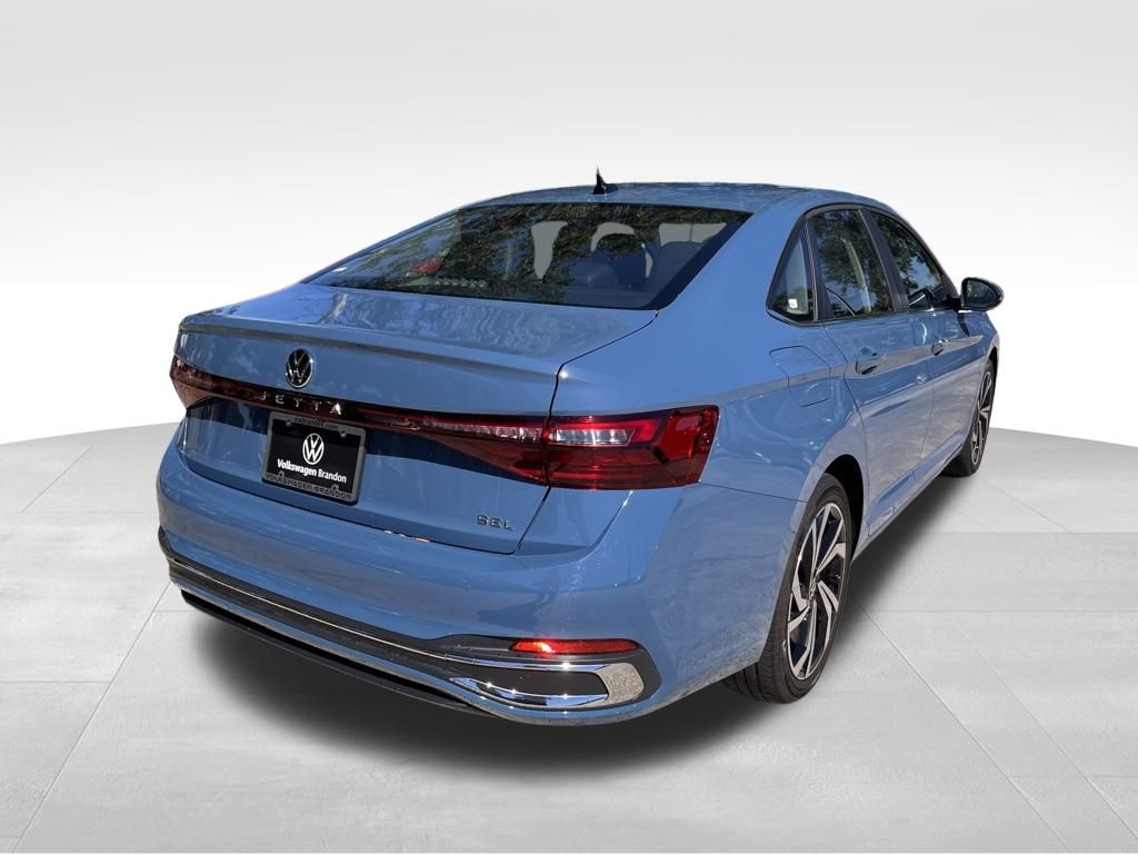 2025 Volkswagen Jetta 1.5T SEL photo 4