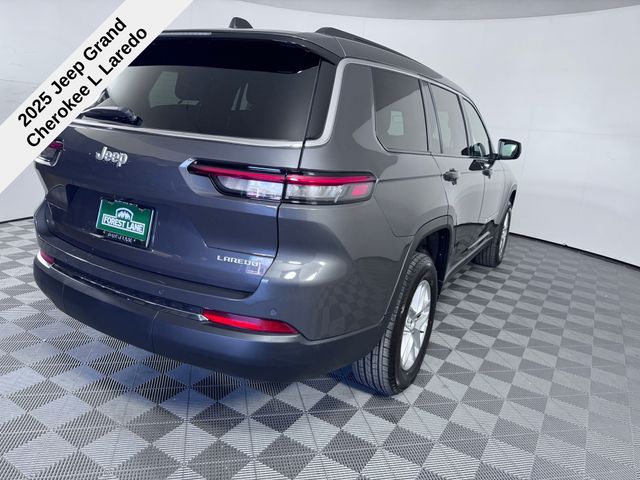 2025 Jeep Grand Cherokee Laredo photo 7