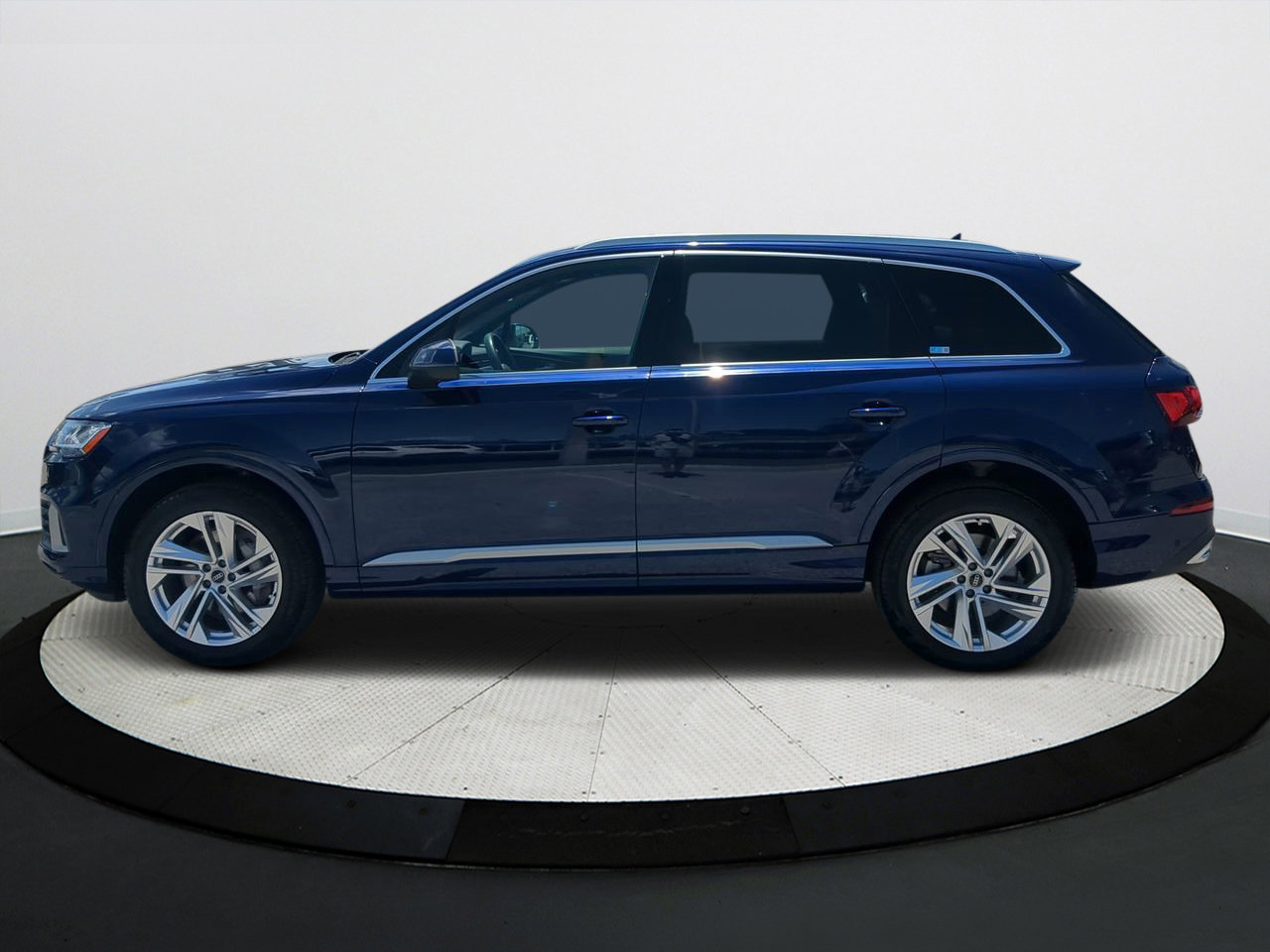2021 Audi Q7 45 Premium Plus photo 6