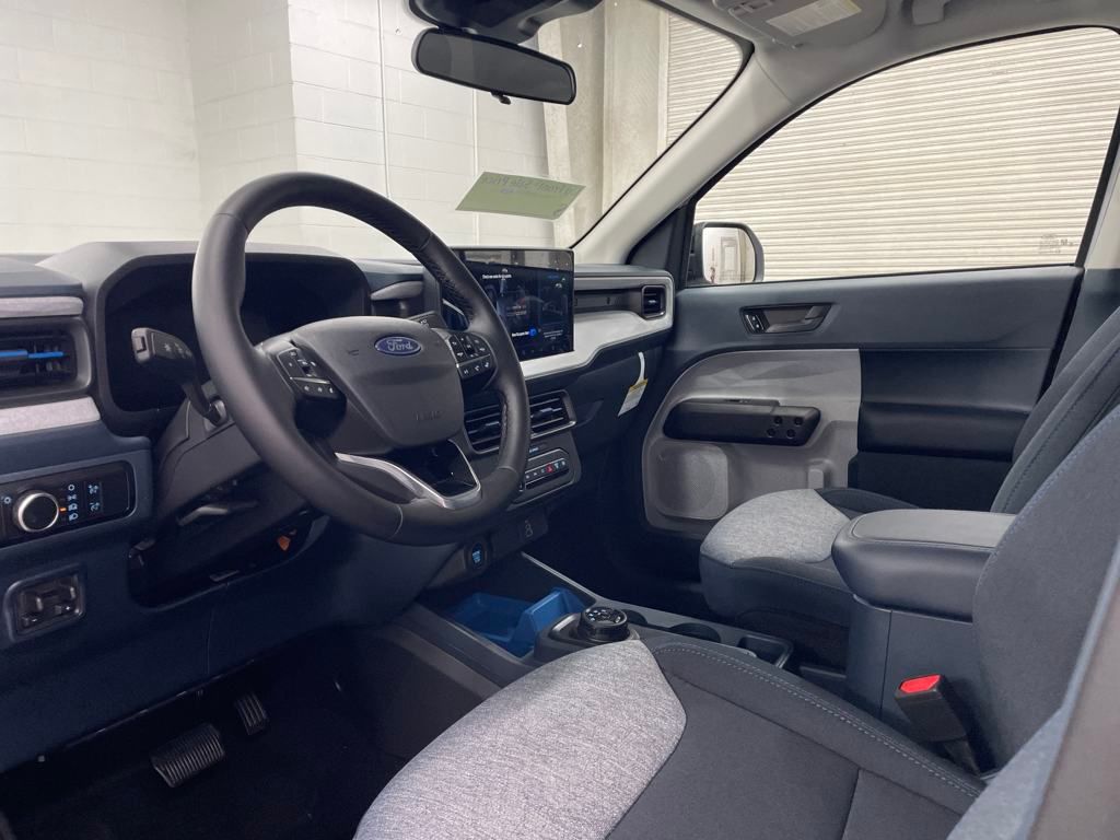 2025 Ford Maverick XLT photo 3