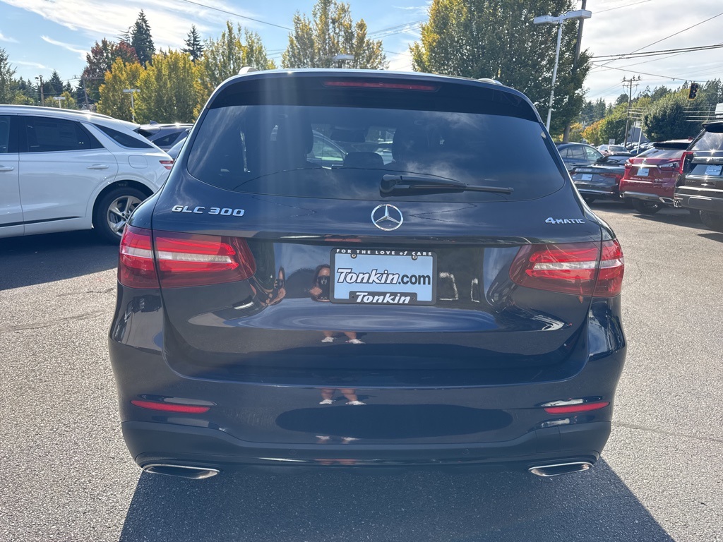 2018 Mercedes Benz GLC 300 4MATIC photo 6