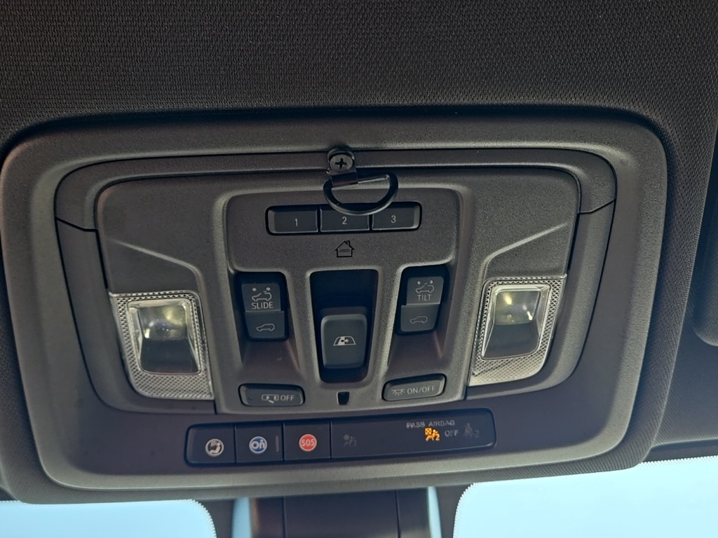 2020 Gmc Sierra Denali photo 25