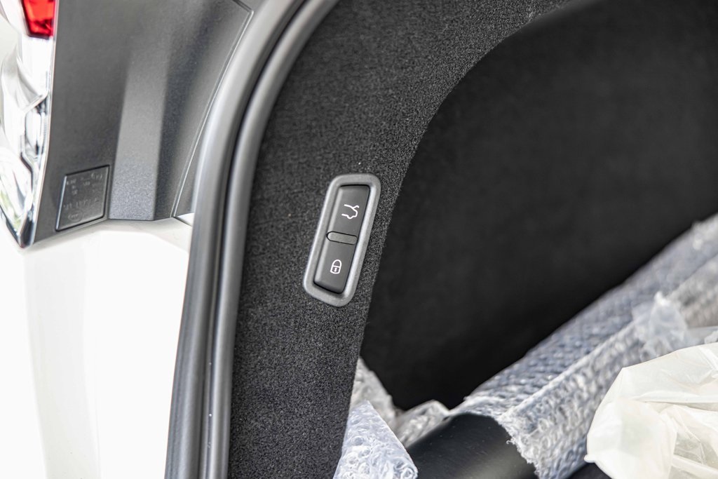 2024 MASERATI LEVANTE - Image 17