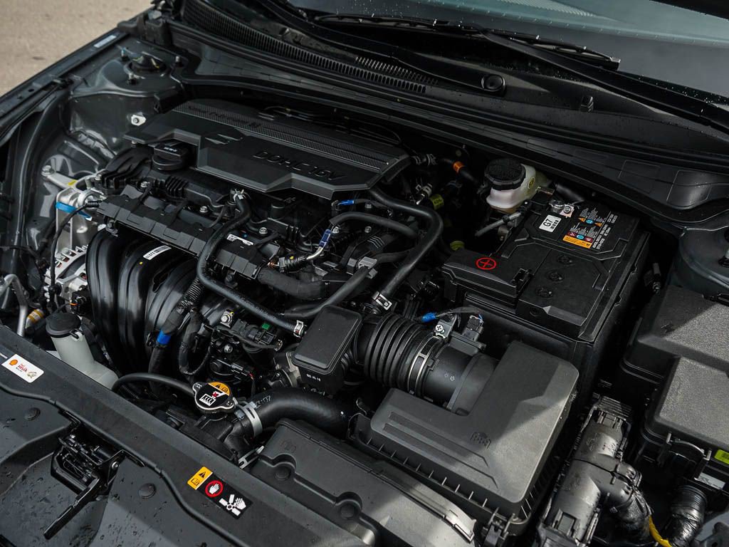 2025 Hyundai Elantra SE photo 6