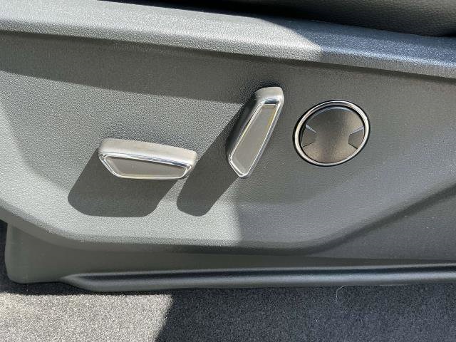 2025 Ford F-150 Lariat photo 11