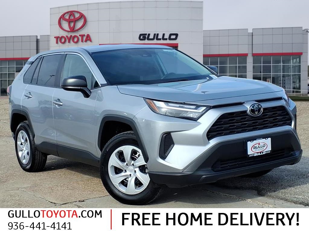 2025 Toyota RAV4 LE photo 2