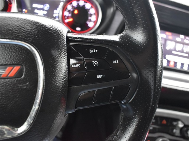 2018 Dodge Challenger R/T photo 5