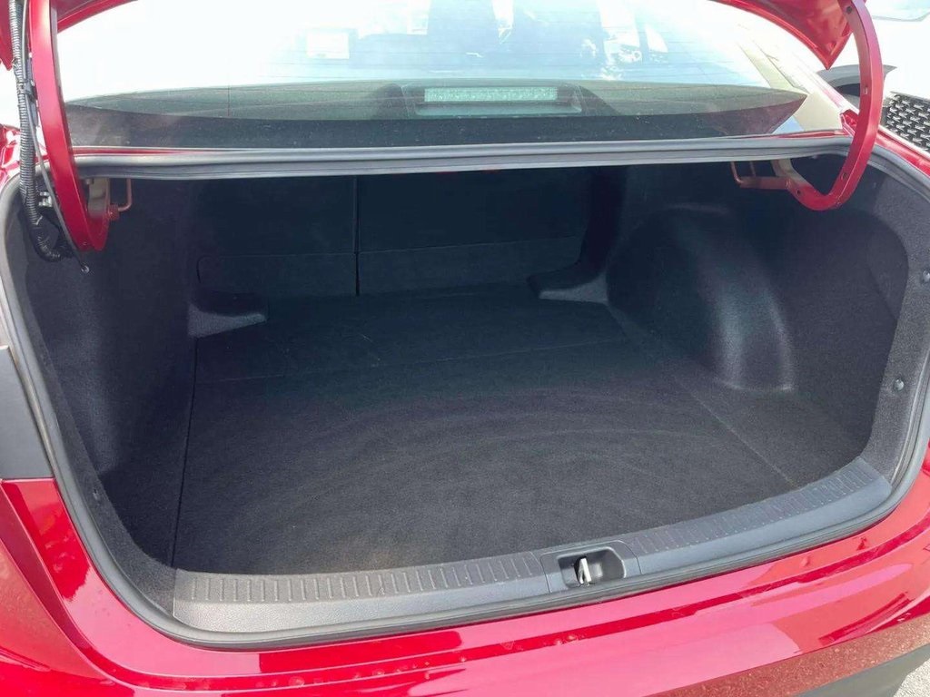 2025 Toyota Corolla LE photo 14