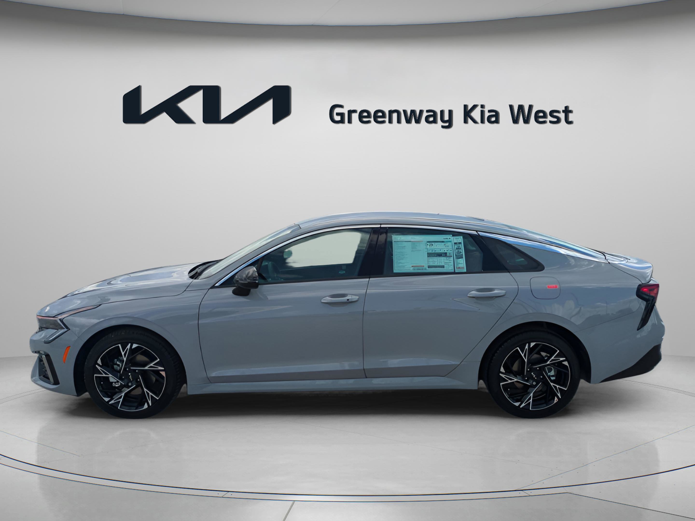 2026 Kia K5 GT-Line photo 4