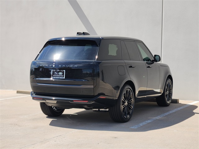 2025 Land Rover Range Rover SE photo 4