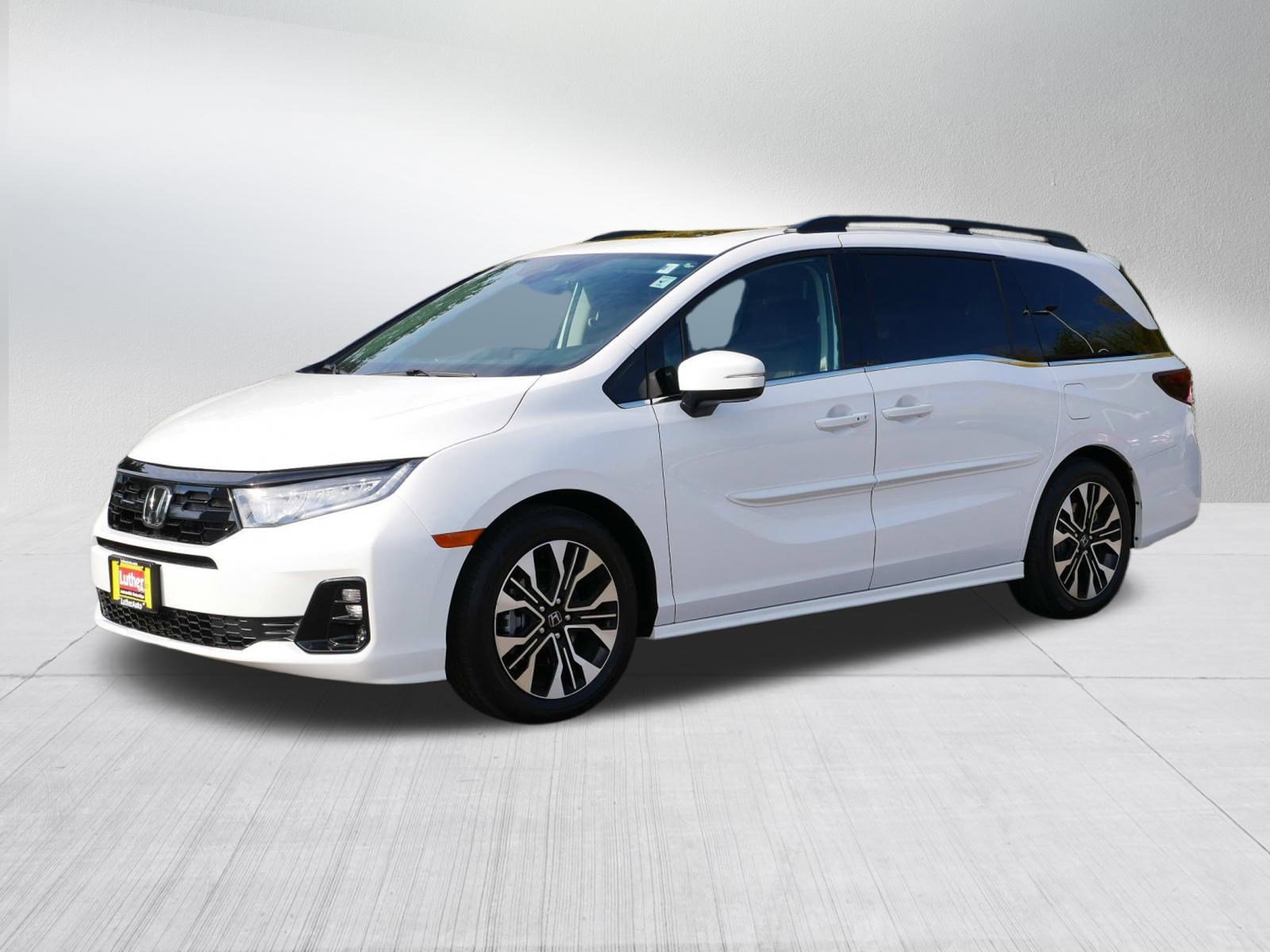 2025 Honda Odyssey Elite photo 3