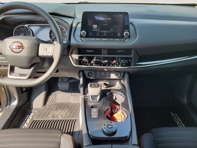 2026 Nissan Rogue SV photo 12