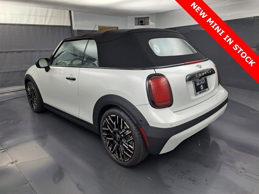 2025 Mini Cooper S Convertible Iconic photo 5