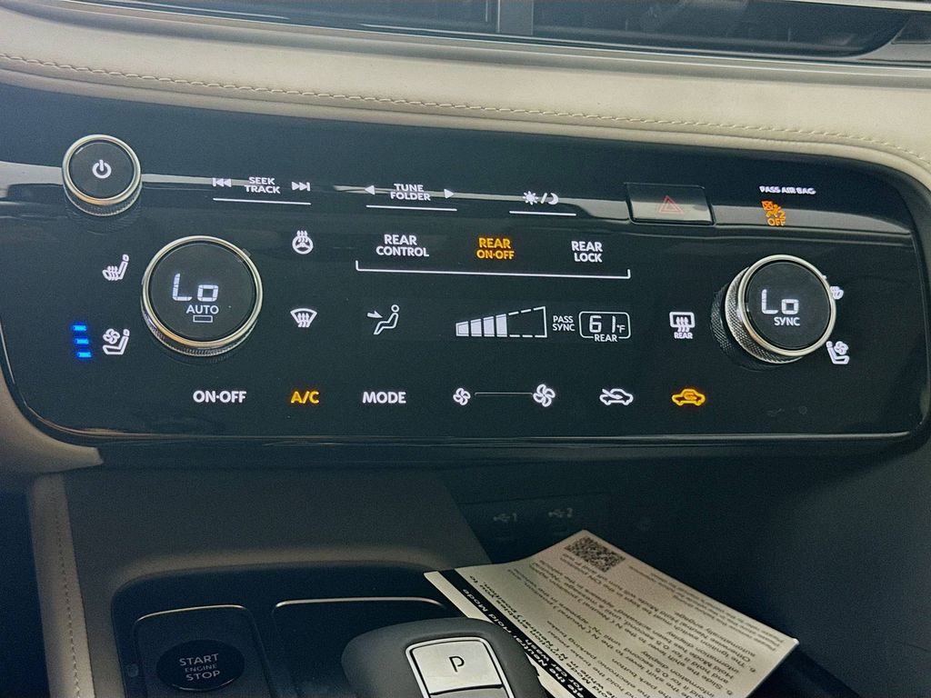 2026 Infiniti QX60 Luxe photo 17