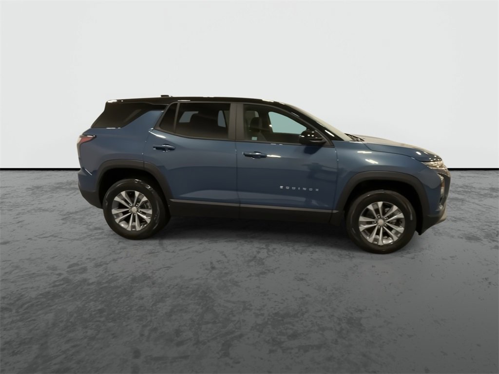 2026 Chevrolet Equinox LT photo 3
