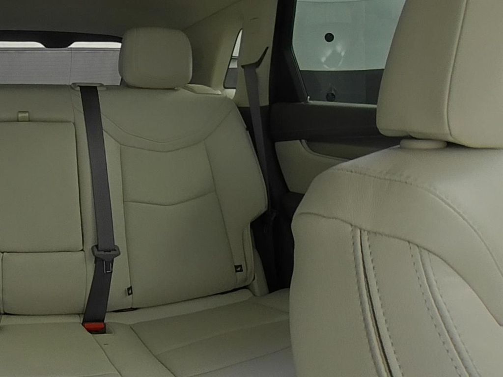 2025 Cadillac XT5 Premium Luxury photo 14