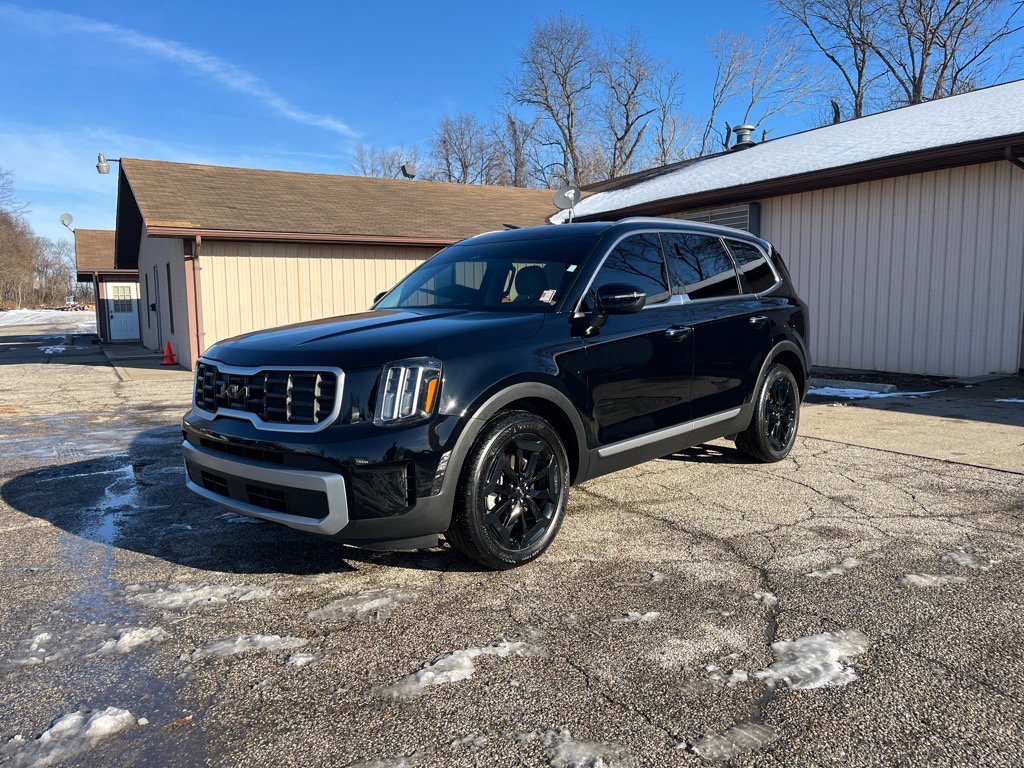 2023 Kia Telluride S's photo