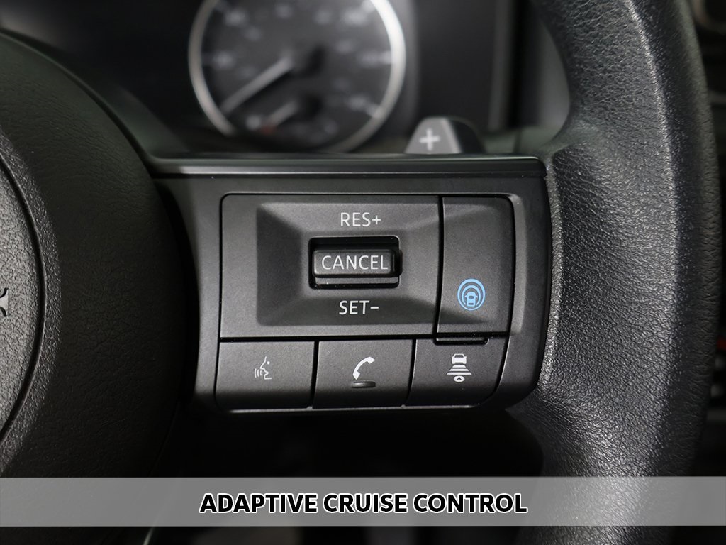 2024 Nissan Rogue SV photo 2