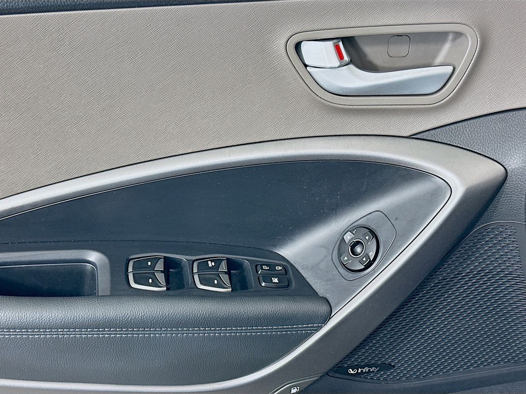 2014 Hyundai Santa Fe Sport 2.0T photo 14