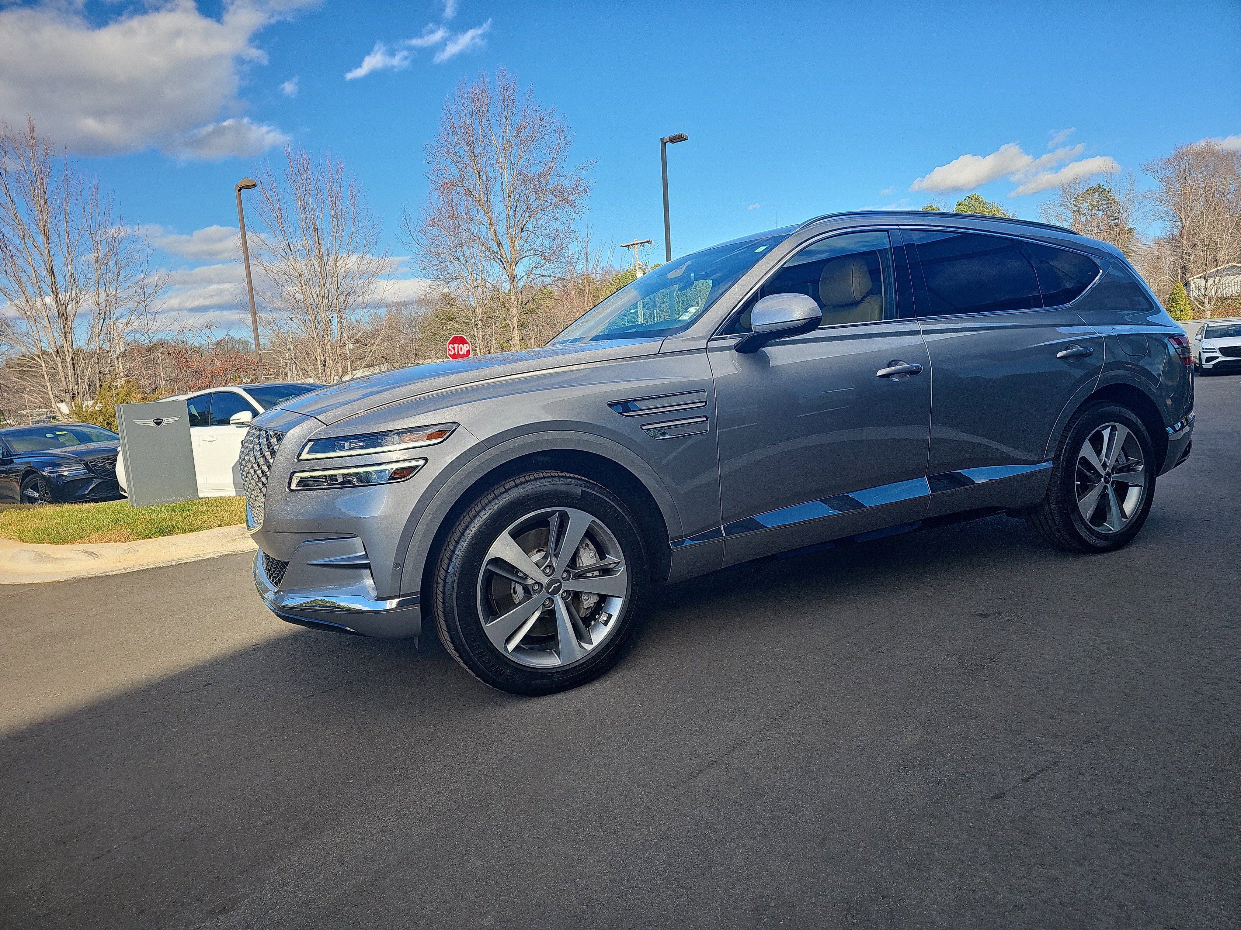 2023 GENESIS GV80 Standard's photo