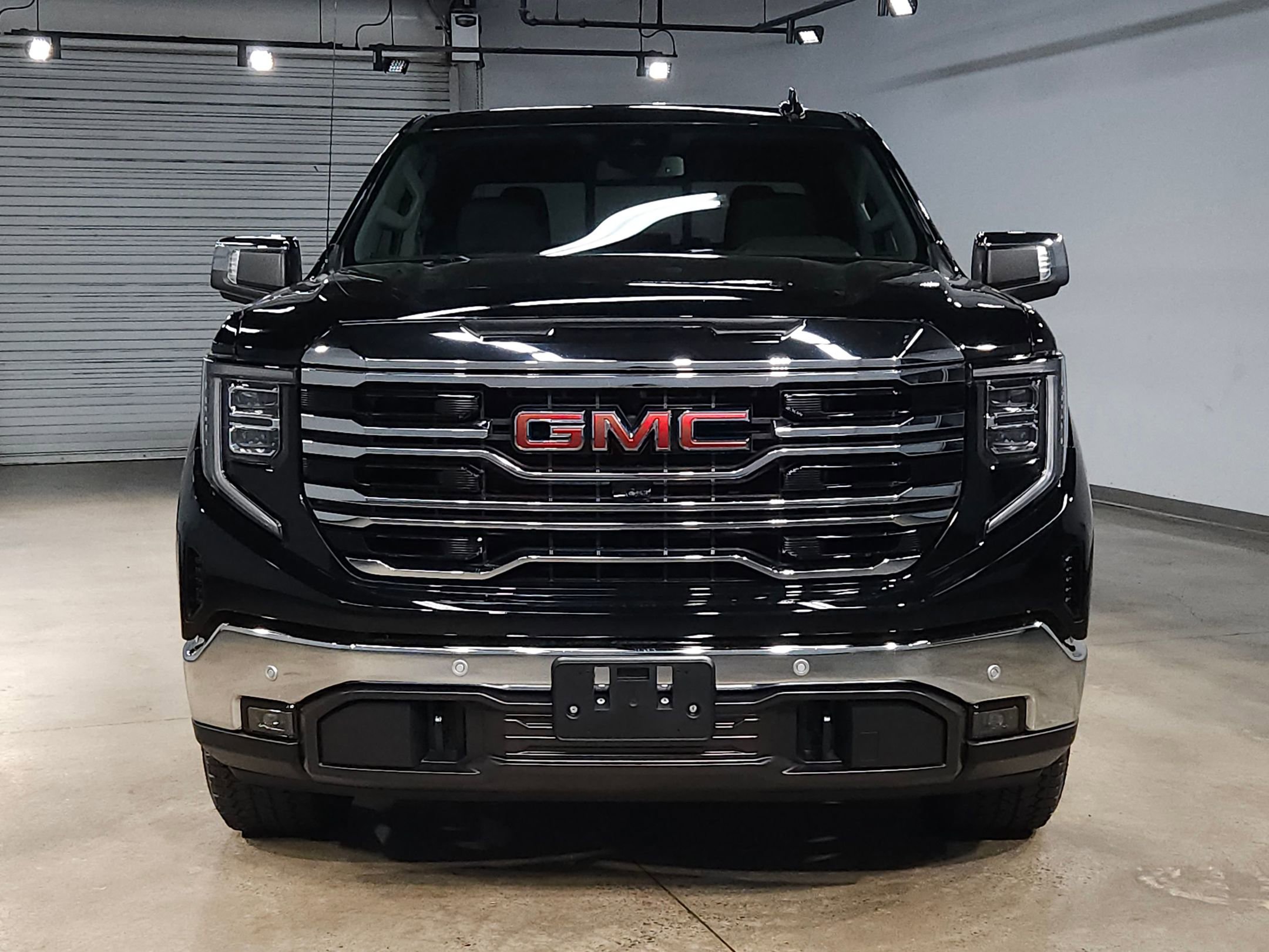 Used 2024 GMC Sierra 1500 SLT with VIN 3GTUUDED4RG437792 for sale in Little Rock