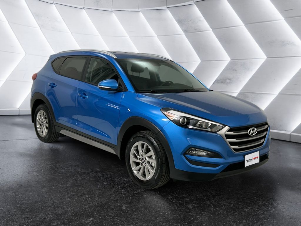 2017 Hyundai Tucson SE Plus's photo