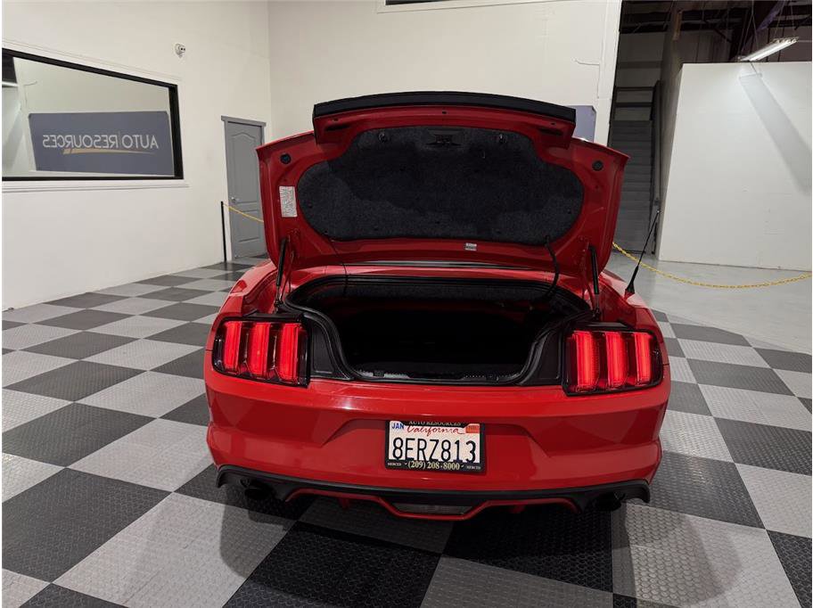 2017 Ford Mustang EcoBoost Premium photo 16