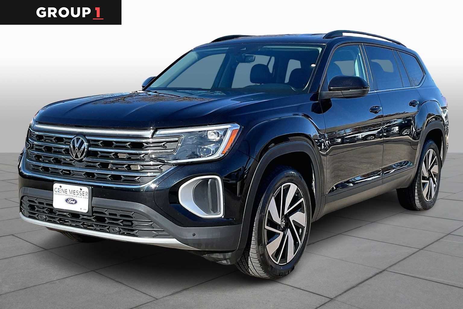2024 Volkswagen Atlas SE's photo