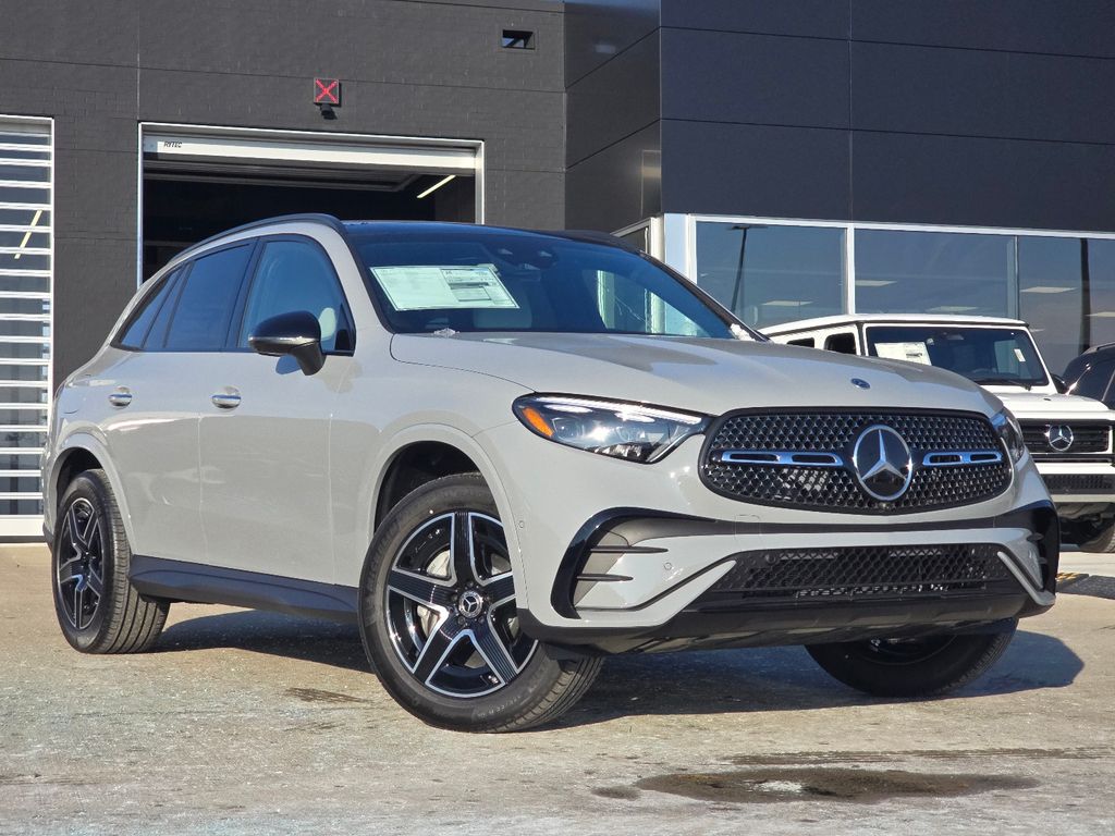 2026 Mercedes-Benz GLC
