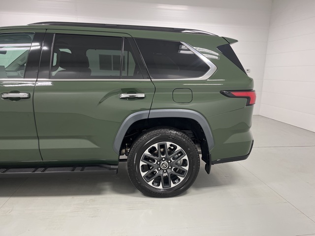 2023 Toyota Sequoia Limited photo 4