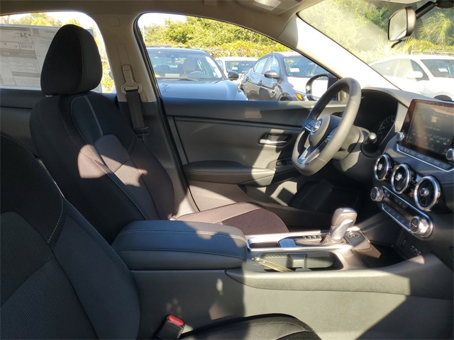 2025 Nissan Sentra SV photo 28