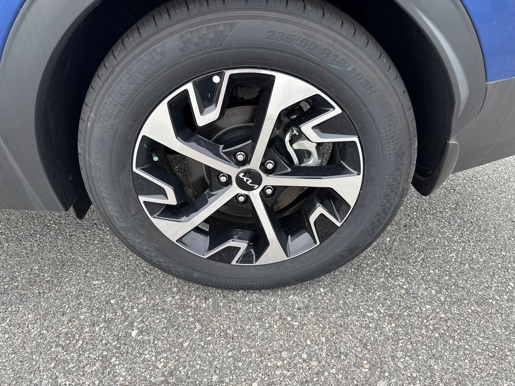2024 Kia Sportage EX photo 19