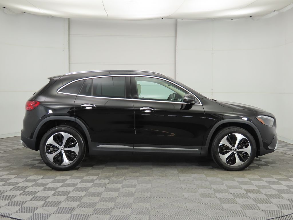 2026 Mercedes Benz GLA 250 photo 3