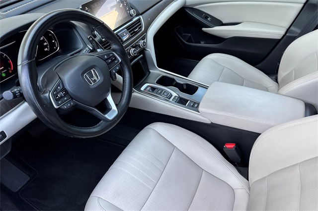 2020 Honda Accord Touring 2.0T photo 10