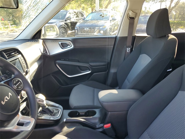 2023 Kia Soul LX photo 12