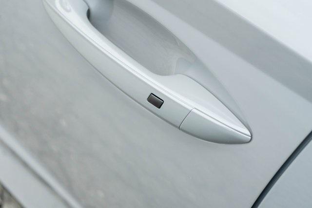 2025 Hyundai Sonata SEL photo 3