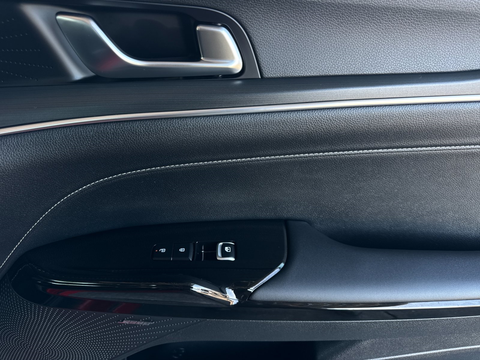 2026 Kia K5 GT-Line photo 16