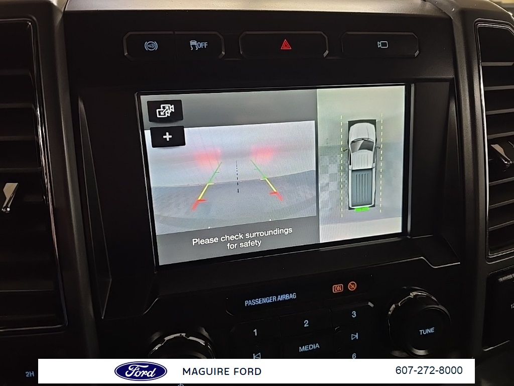 2019 Ford F-350 XLT photo 19