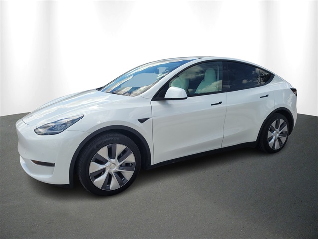 Used 2021 Tesla Model Y Long Range with VIN 5YJYGAEE3MF173883 for sale in Tampa, FL