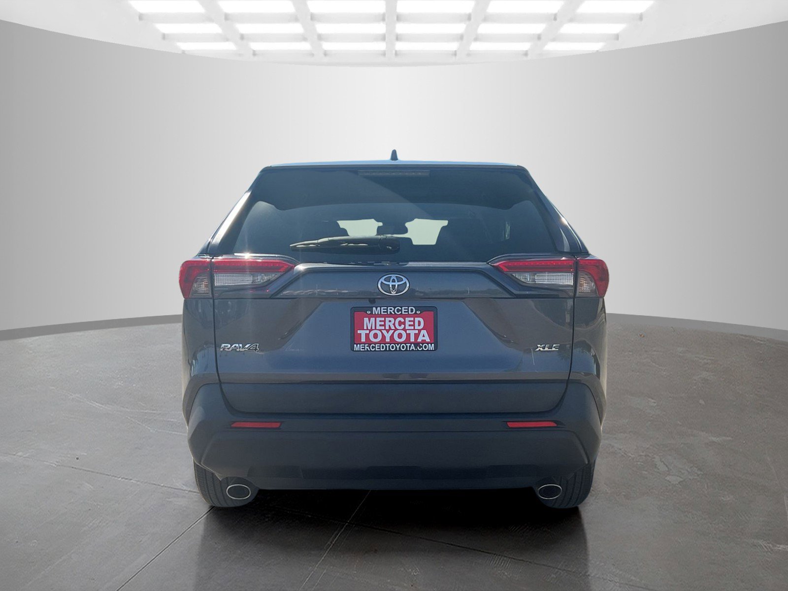 2024 Toyota RAV4 XLE photo 4
