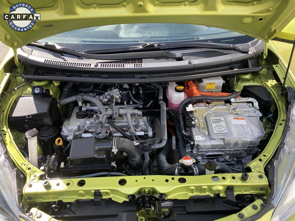 2016 Toyota Prius C One photo 27