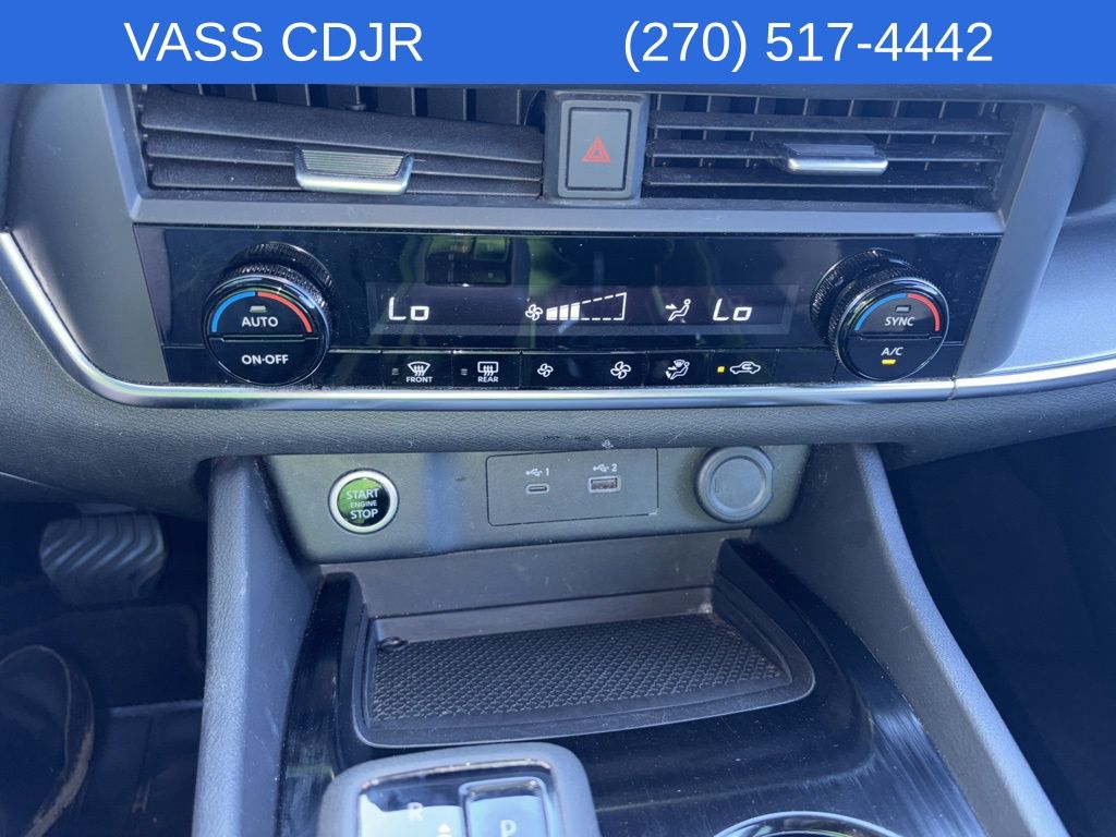 2023 Nissan Rogue SV photo 21