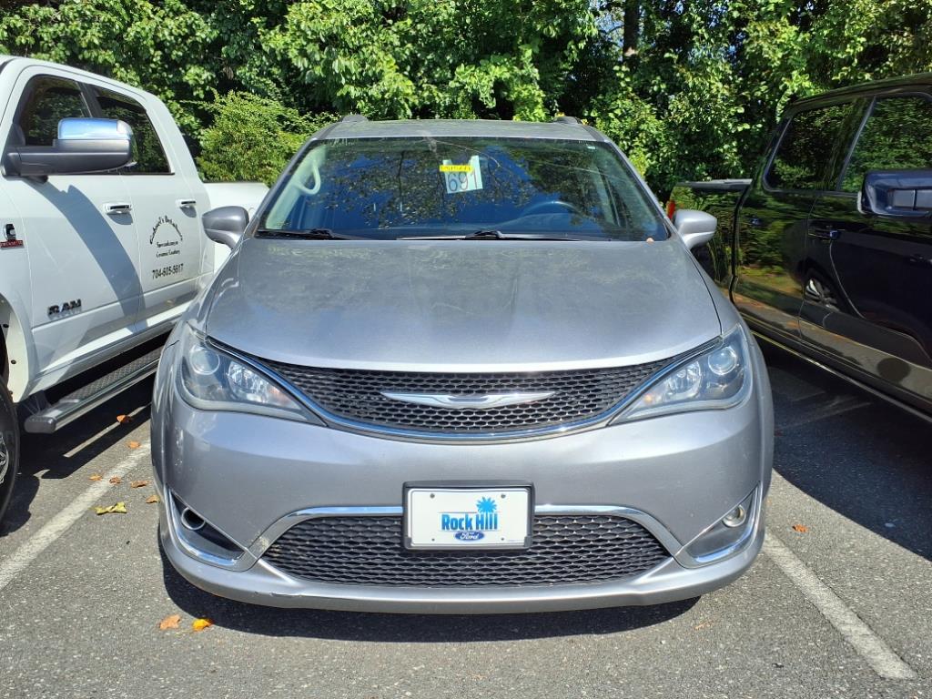 Used 2017 Chrysler Pacifica Touring-L with VIN 2C4RC1BG5HR837438 for sale in Fort Mill, SC