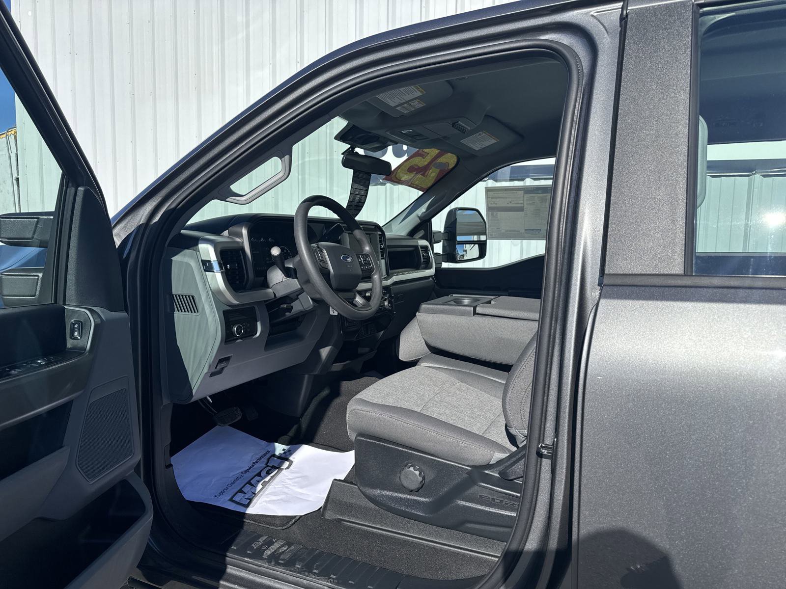 2025 Ford F-250 XL photo 10