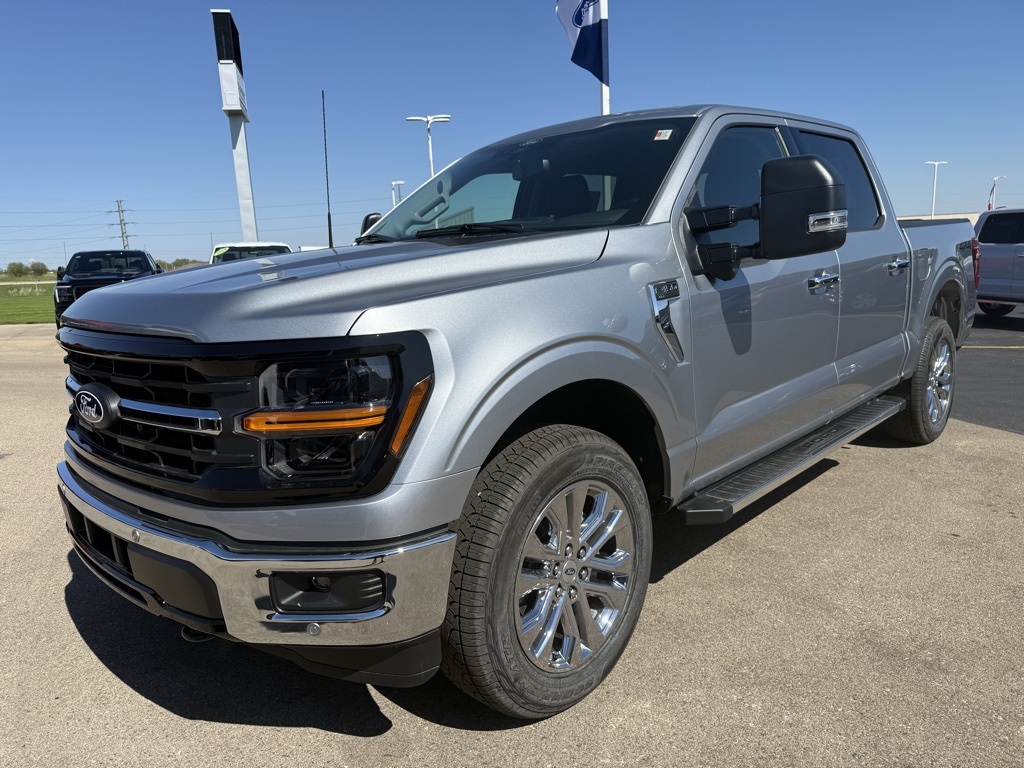 2025 Ford F-150 XLT photo 6