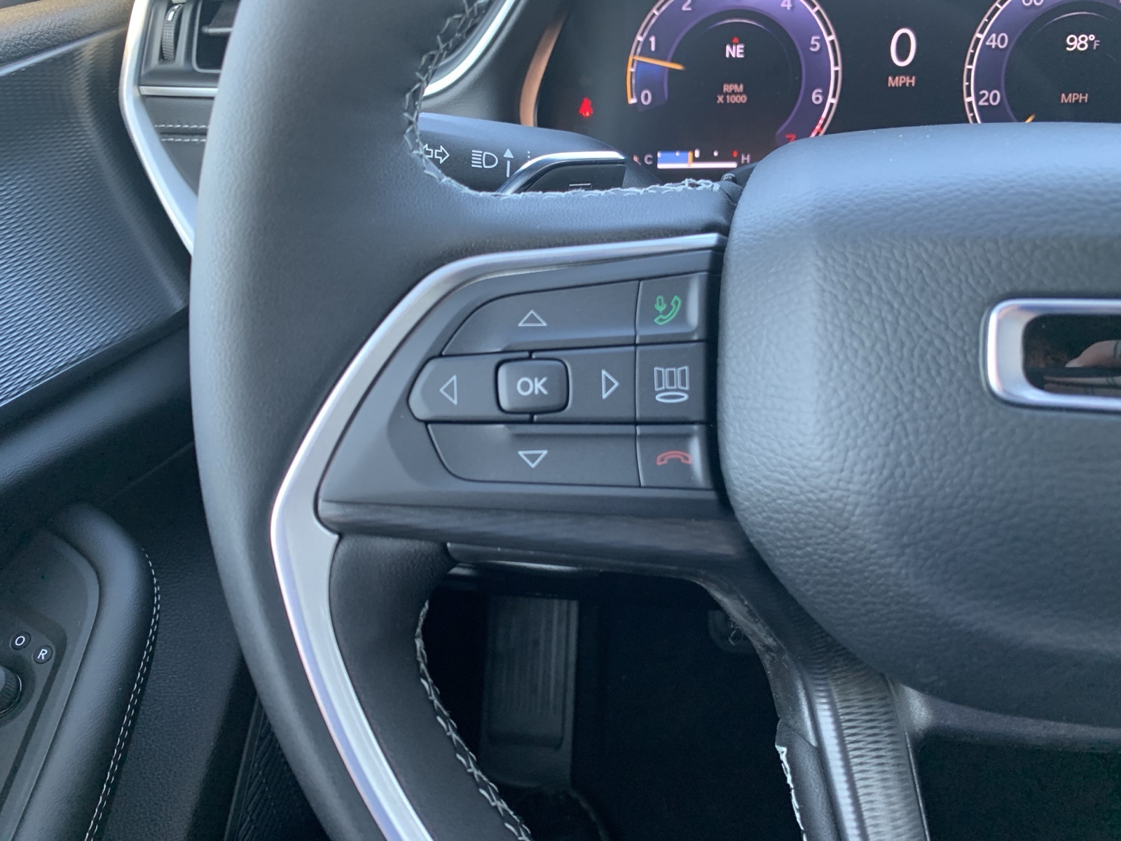 2025 Jeep Grand Cherokee Altitude X photo 14