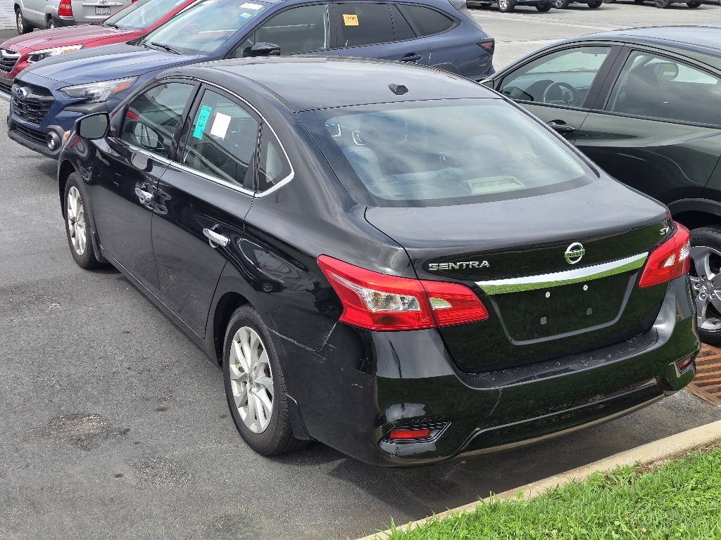 2018 Nissan Sentra SV photo 4